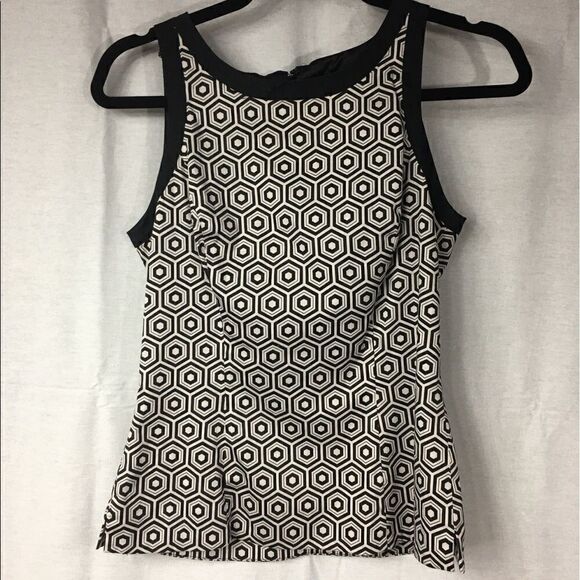 White House Black Market tank size 0 geo pattern lined black inside zipp… - Picture 1 of 8